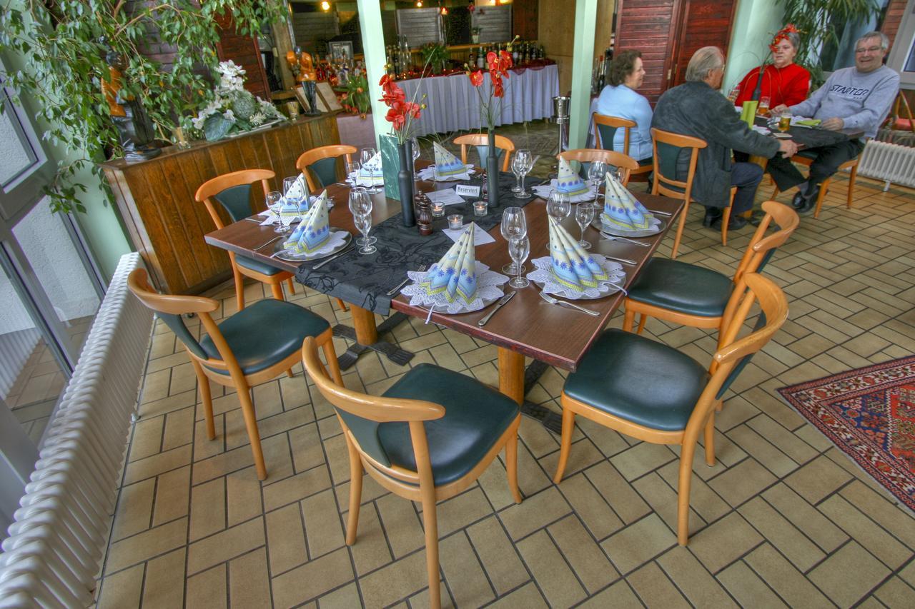 Sport Und Tagungshotel Kenzingen Zewnętrze zdjęcie
