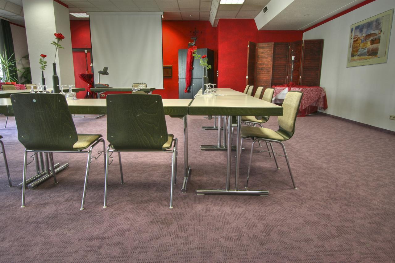 Sport Und Tagungshotel Kenzingen Zewnętrze zdjęcie