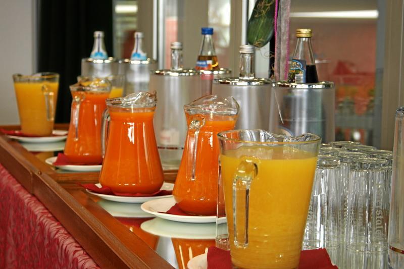 Sport Und Tagungshotel Kenzingen Zewnętrze zdjęcie