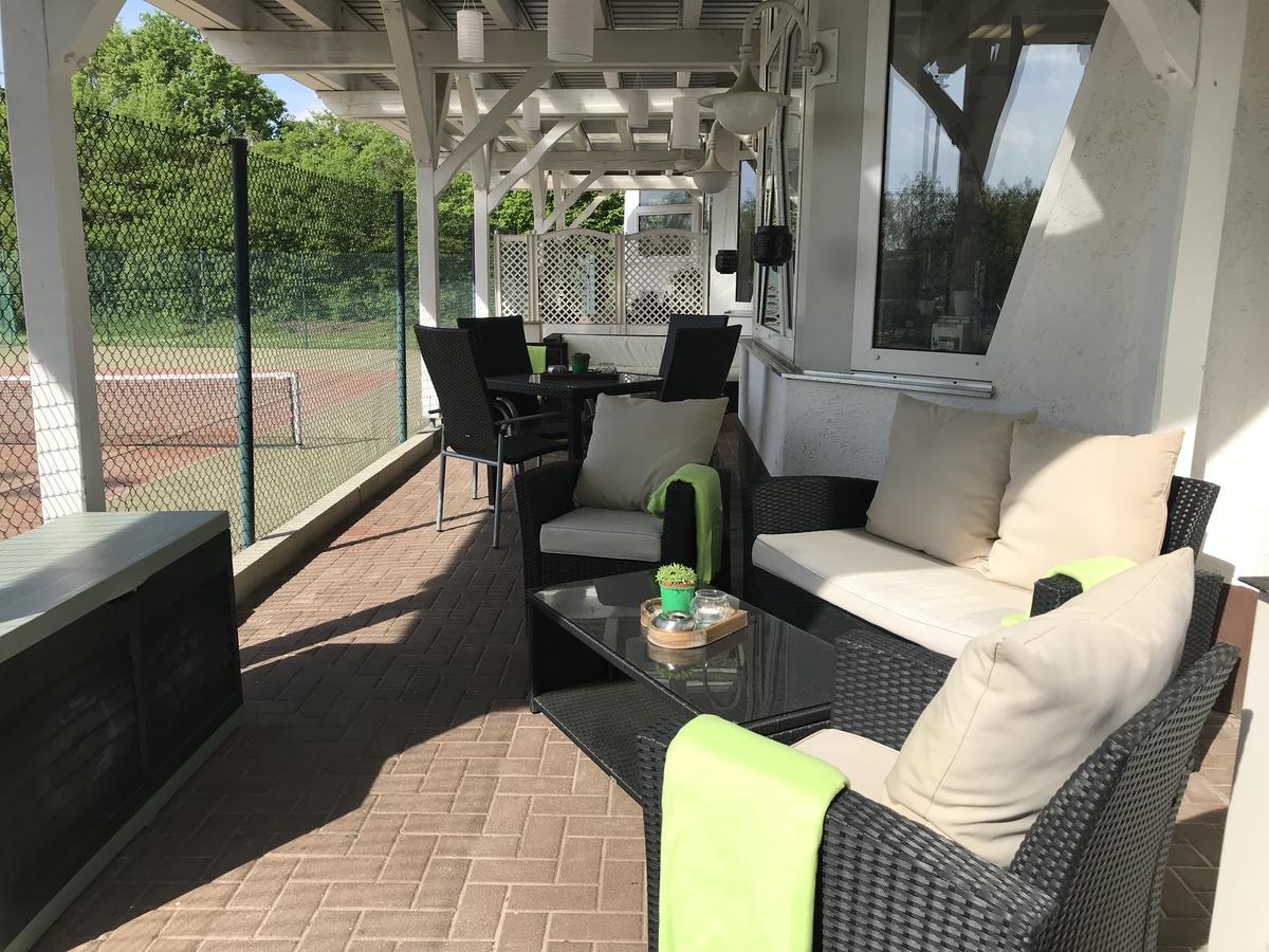 Sport Und Tagungshotel Kenzingen Zewnętrze zdjęcie